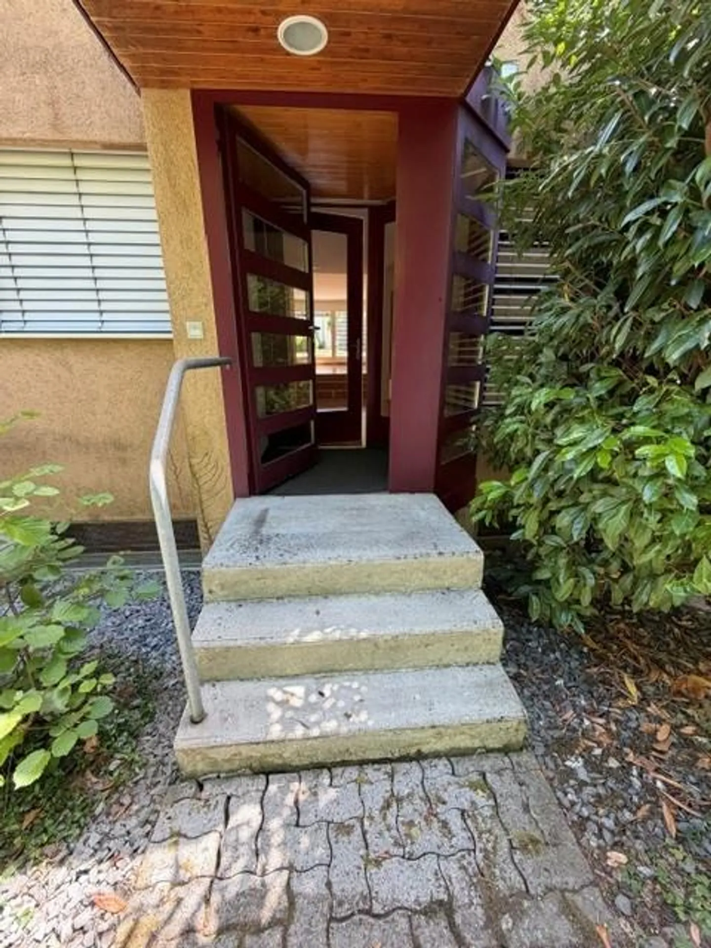 Row House in a Quiet Location, Near Forest Edge - Photo 4 of 13