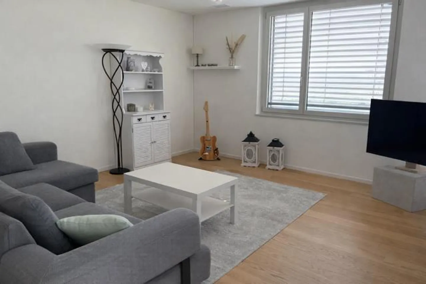 Appartamento moderno di 4,5 stanze al 1° piano - Foto 2 di 6