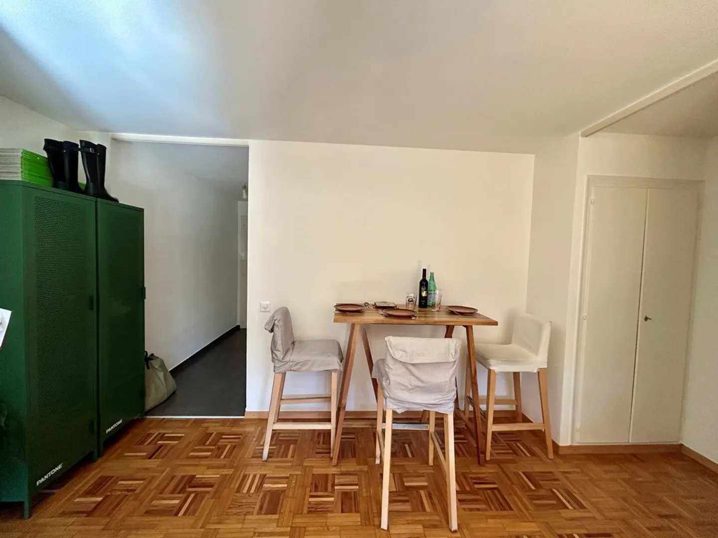 Charmante 2.5 Zimmer Wohnung - Foto 2 von 6