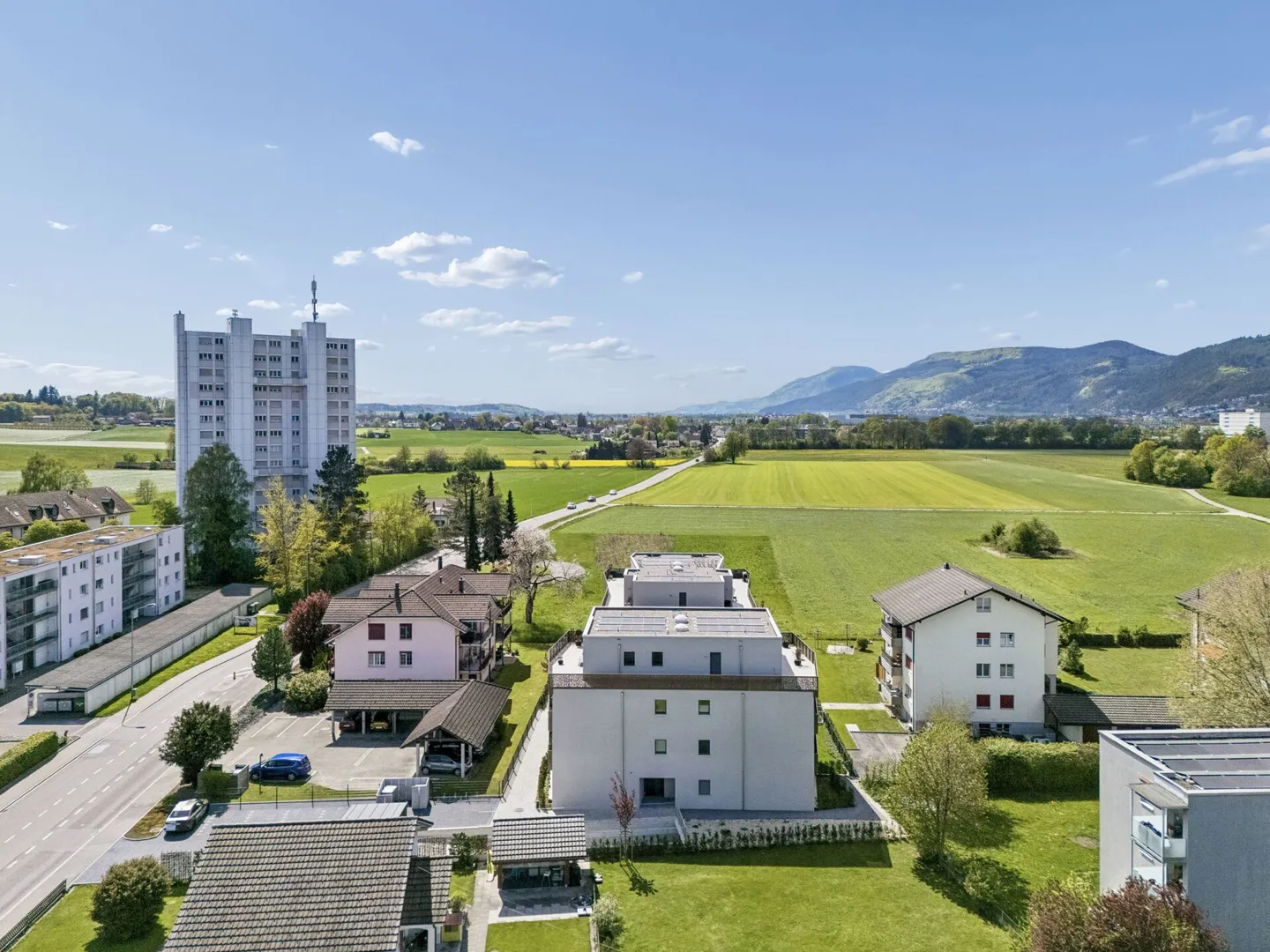 Appartement de jardin 2.5 pièces presque neuf avec beaucoup de lumière du jour - Photo 12 sur 13