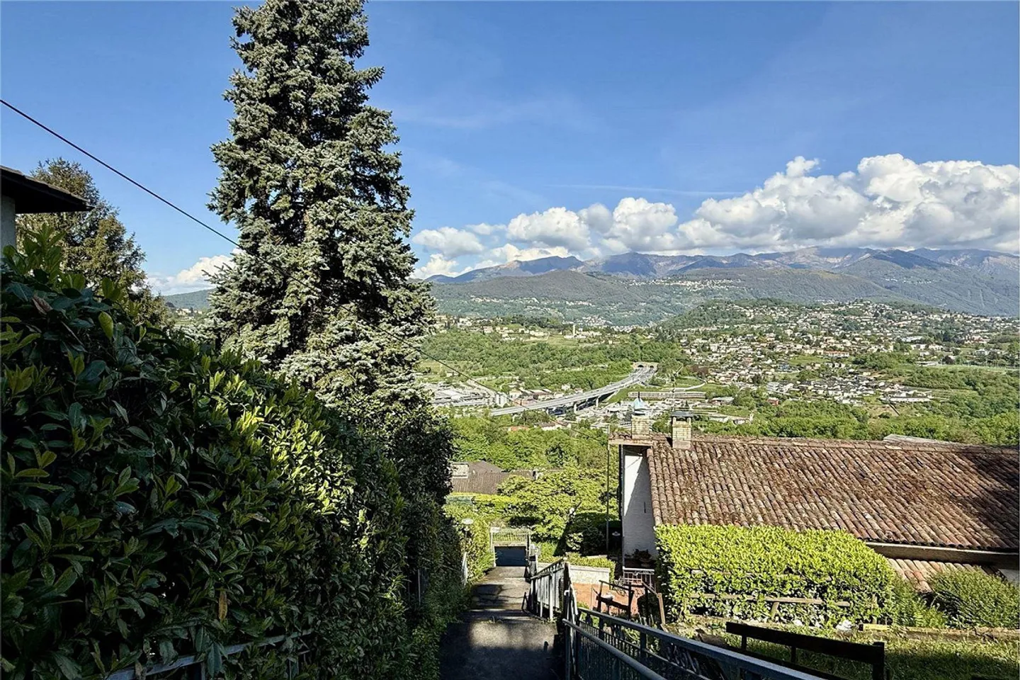 Pazzallo - An oasis of peace at the gates of the city - Photo 29 of 30