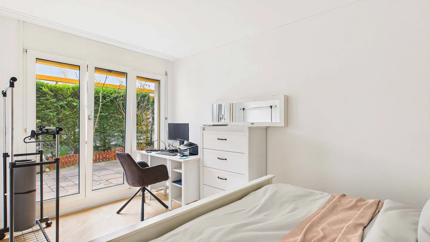 3.5-room apartment with studio - rented investment property in a central location - Photo 9 of 14