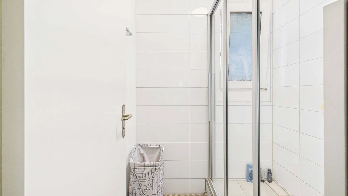 3.5-room apartment with studio - rented investment property in a central location - Photo 10 of 14