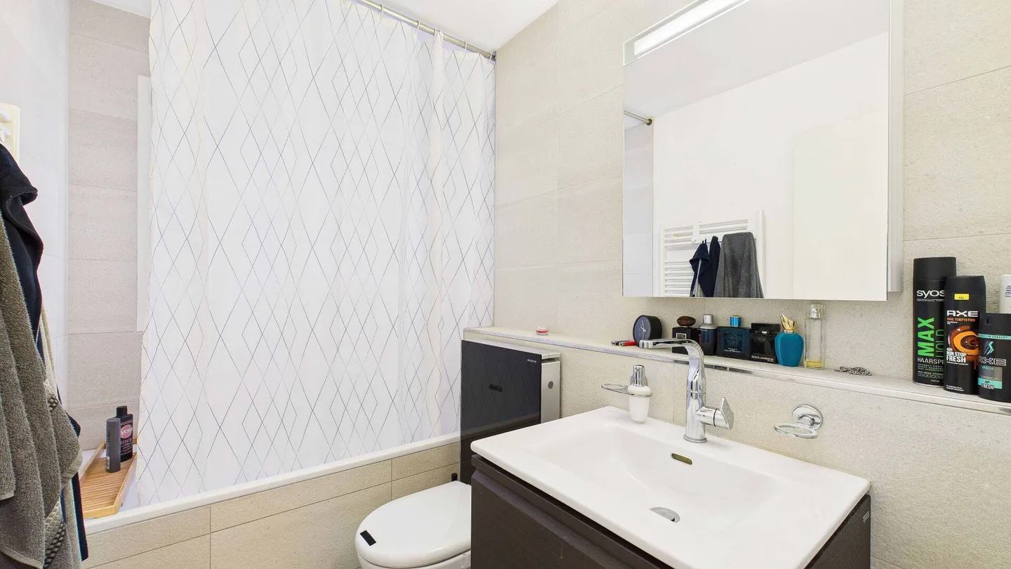 3.5-room apartment with studio - rented investment property in a central location - Photo 11 of 14