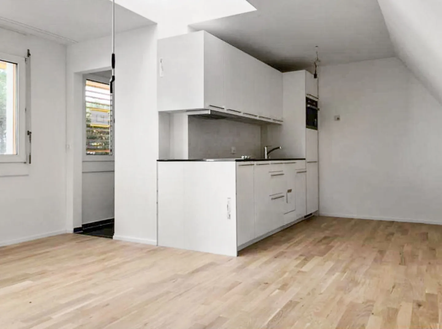 3.5-room apartment with studio - rented investment property in a central location - Photo 12 of 14