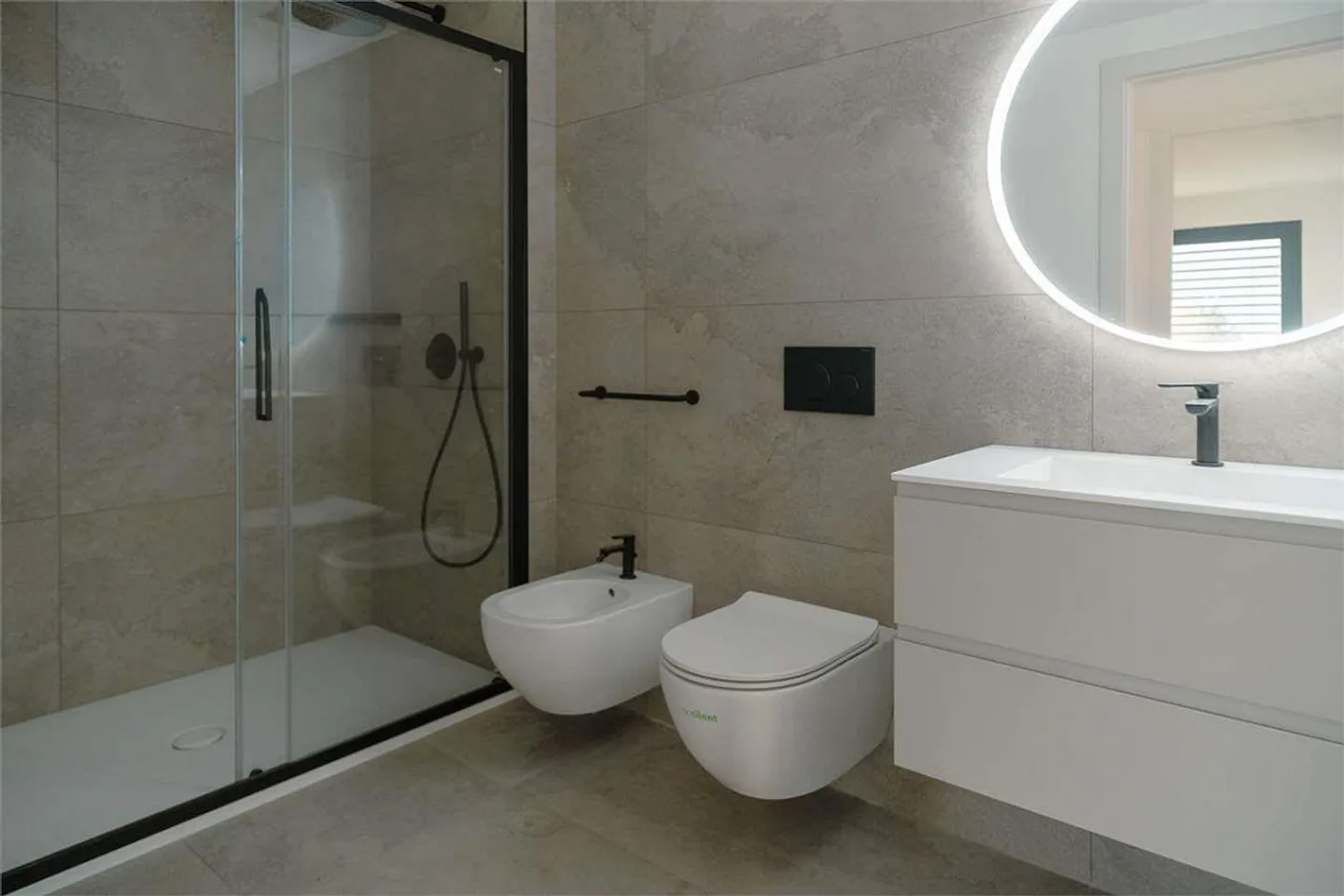 Exklusive 4.5-Zimmer-Wohnung in Vacallo - Foto 12 von 13