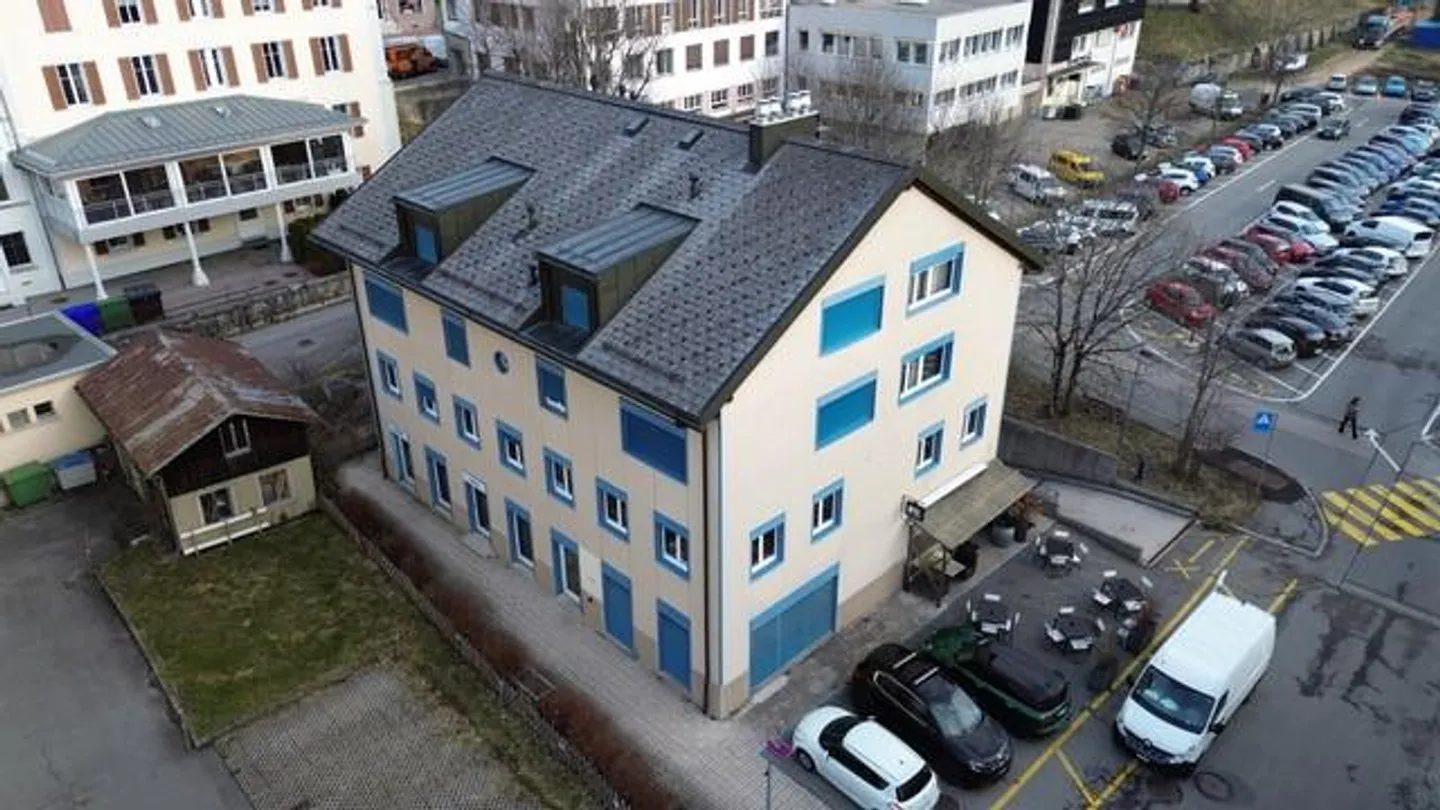Immeuble mixte à vendre - Photo 1 sur 13