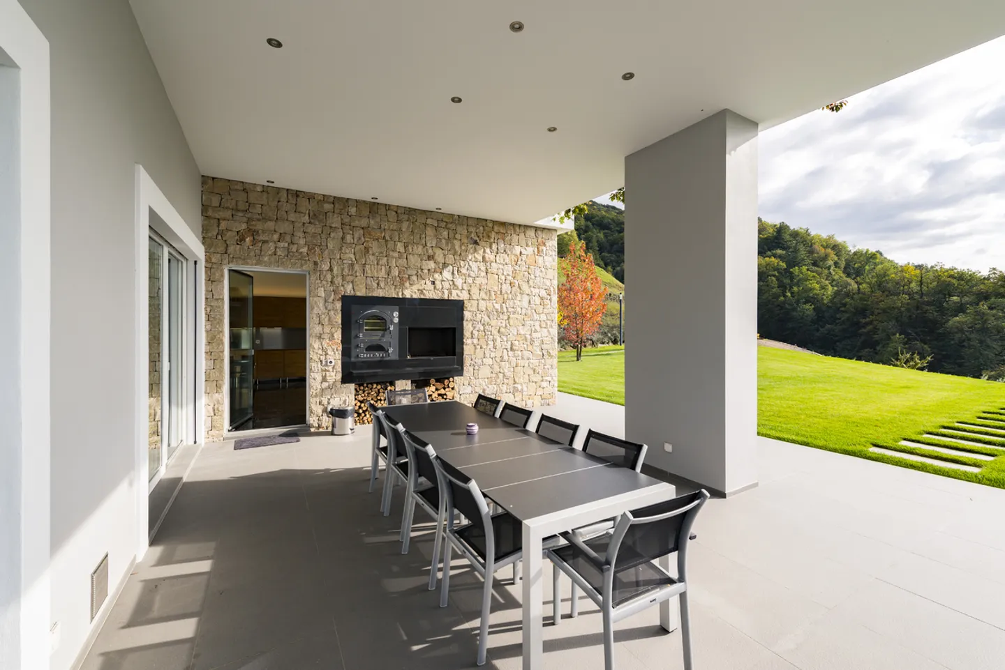 Luxurious villa immersed in greenery - Photo 13 of 13