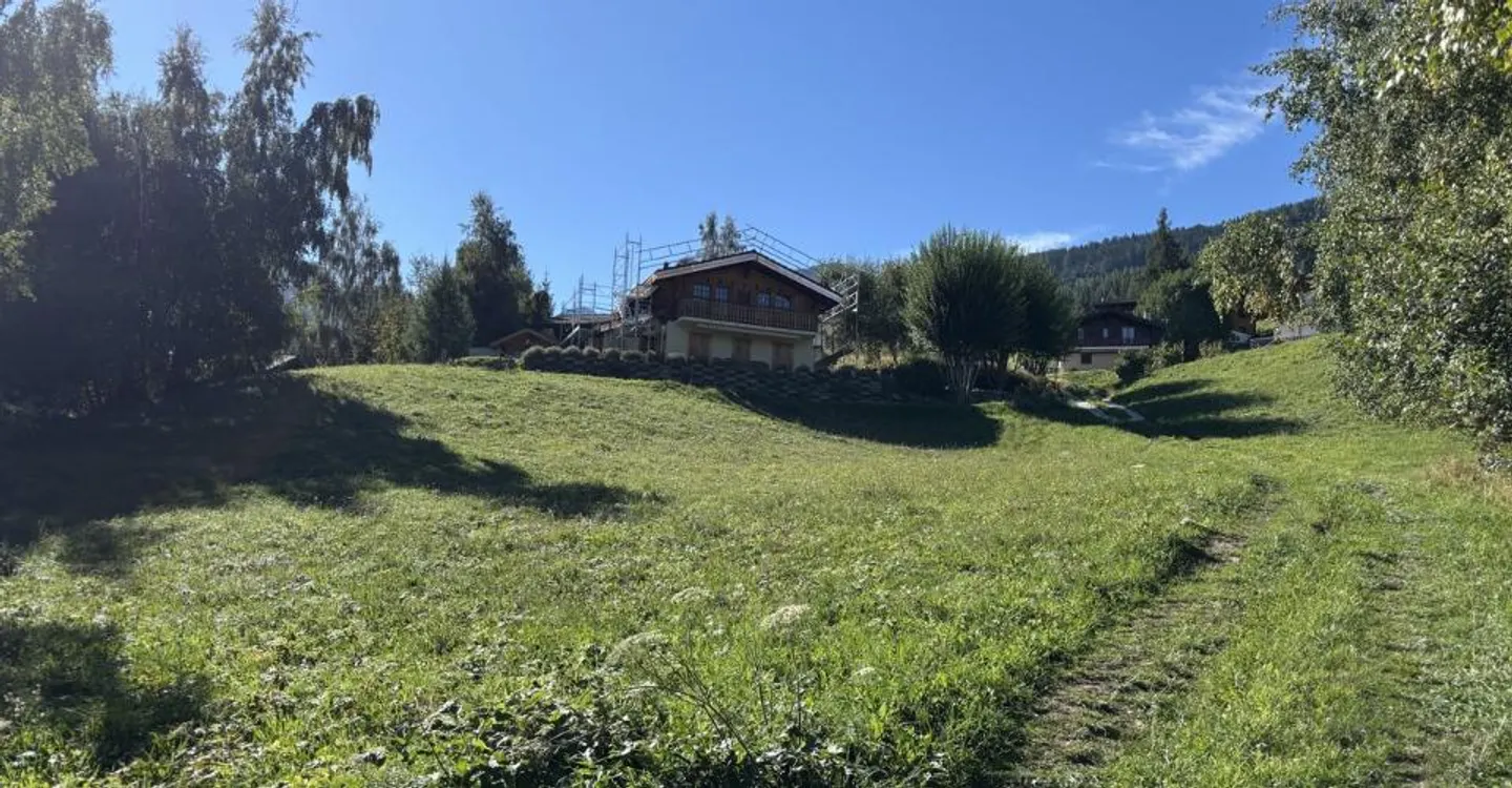 Grande parcella pronta ad accogliere il tuo futuro chalet a La Tzoumaz - Foto 3 di 6
