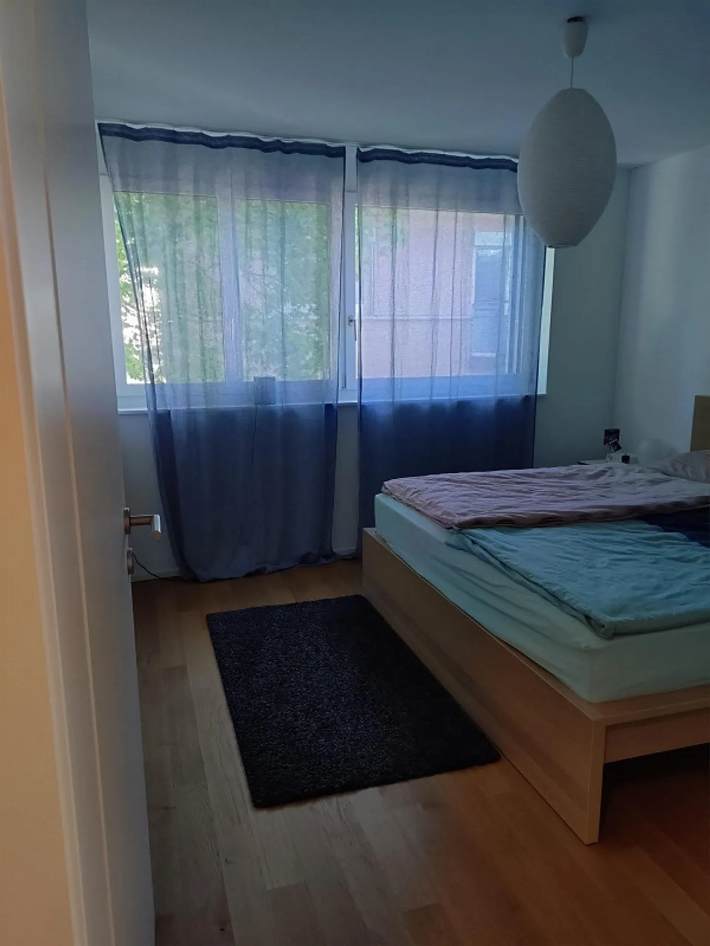 Appartement moderne, lumineux, spacieux et central de 3,5 pièces - Photo 4 sur 10