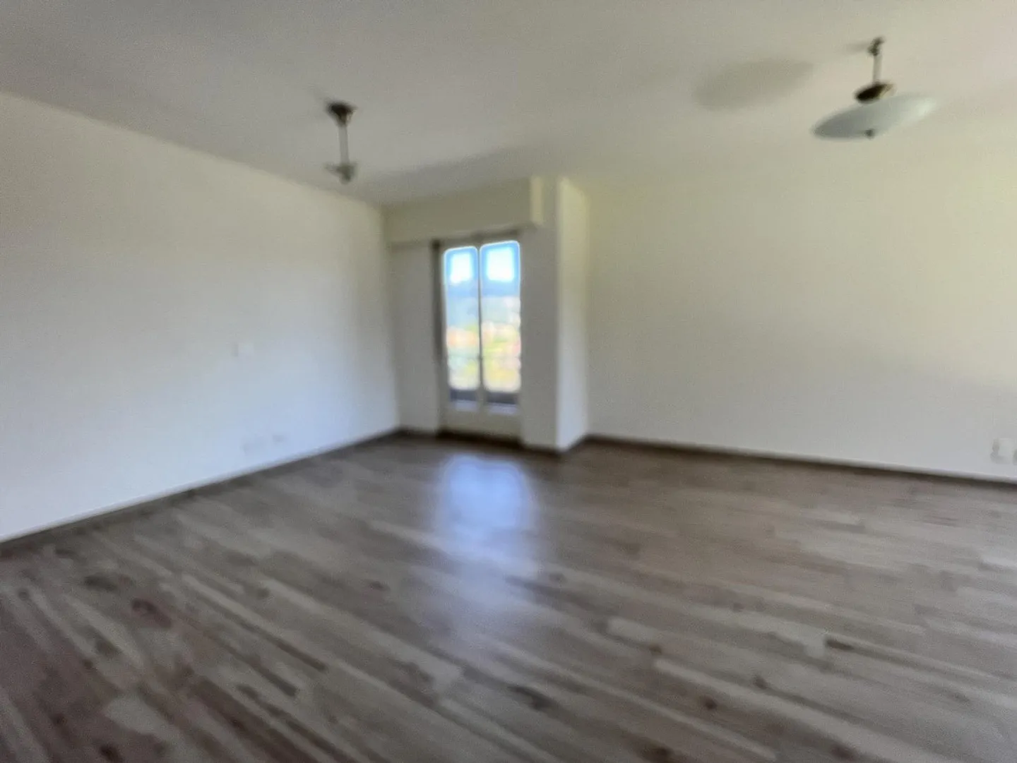 Lugano-Pazzallo – Perfetto appartamento 3.5 locali con terrazze e parcheggio – Come reddito - Foto 3 di 27