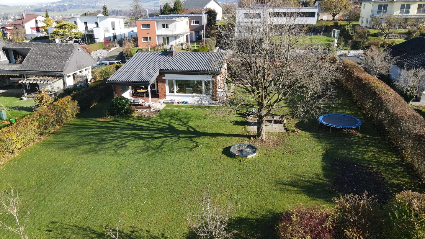 Einfamilienhaus mieten - Foto 1 von 8