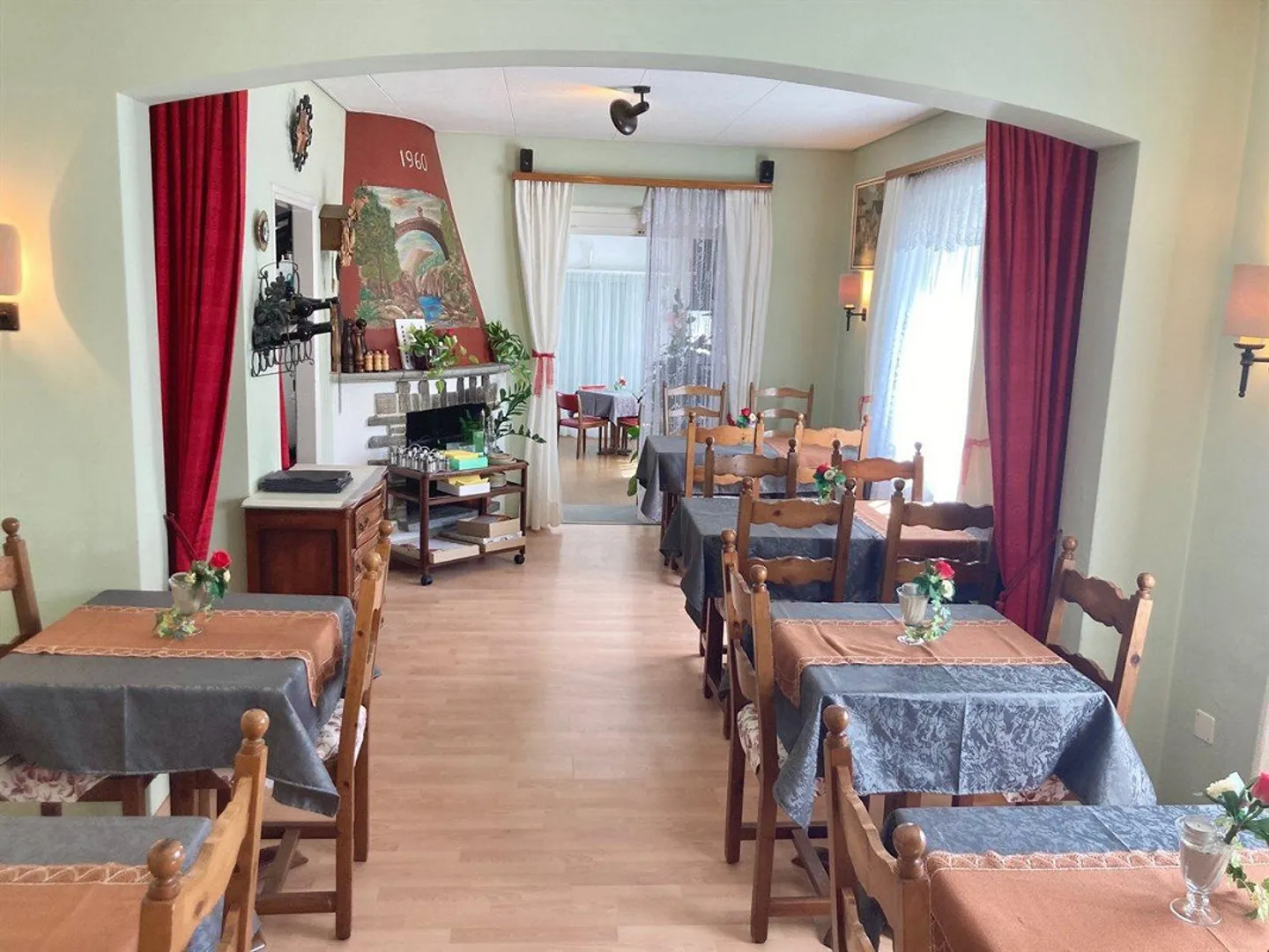 Small Guesthouse with Restaurant - Photo 5 of 13
