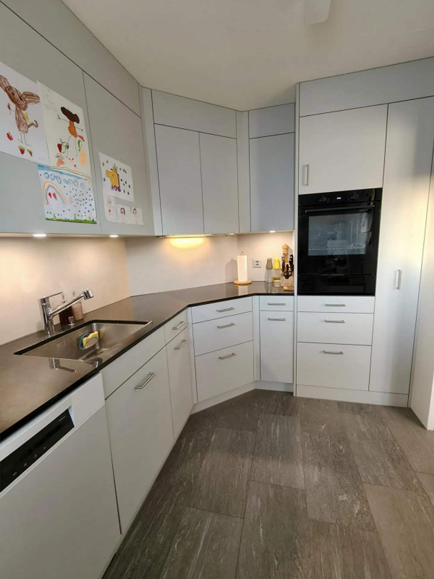 4.5 Room Apartment Inwil near Baar Subtenant from 15.06.2026 - Photo 4 of 13