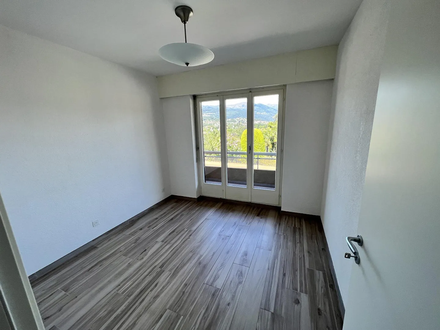 Lugano-Pazzallo – Perfetto appartamento 3.5 locali con terrazze e parcheggio – Come reddito - Foto 20 di 27