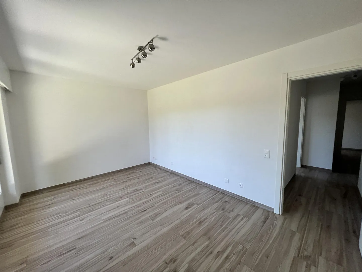Lugano-Pazzallo – Perfetto appartamento 3.5 locali con terrazze e parcheggio – Come reddito - Foto 23 di 27