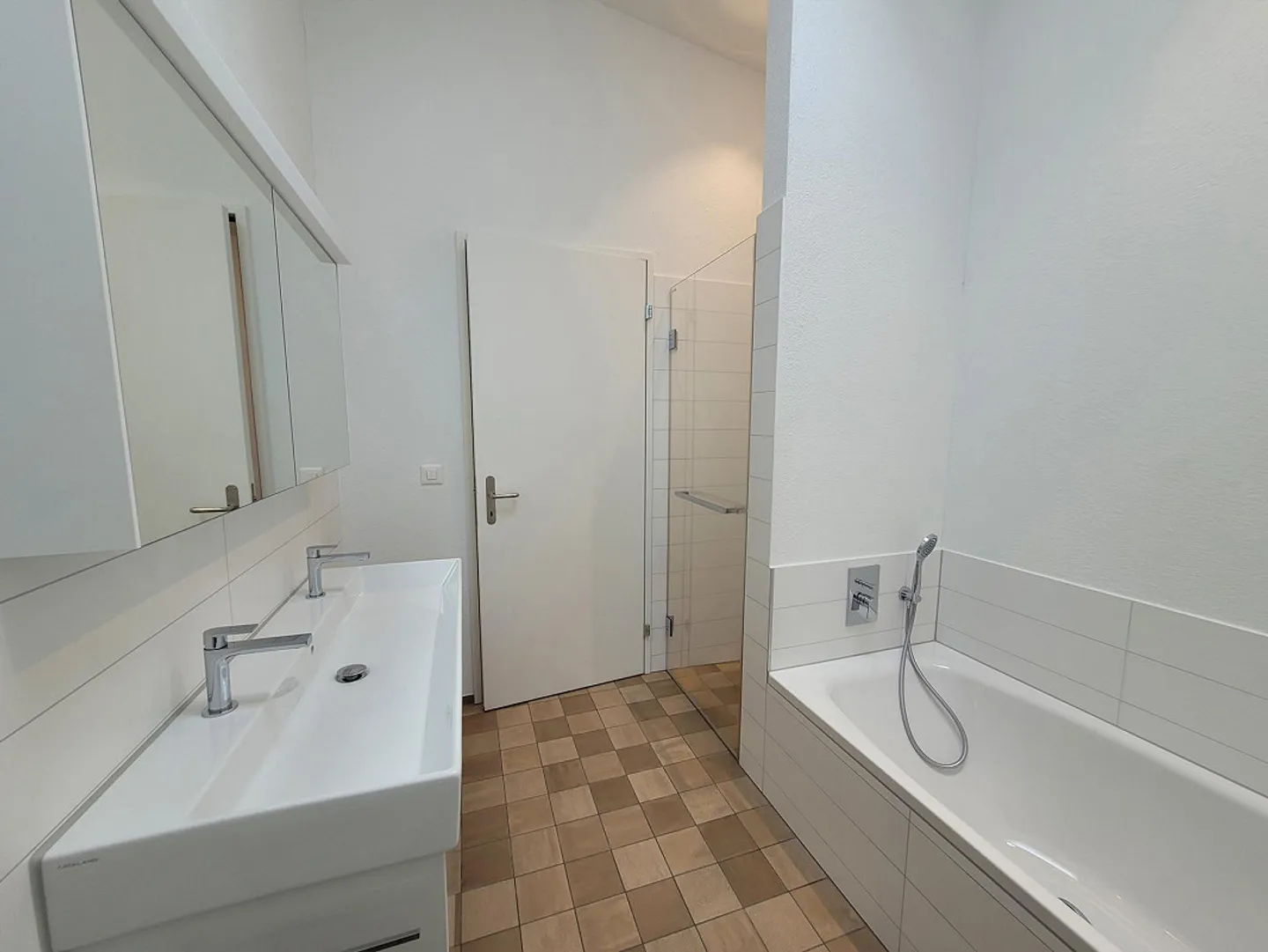 Appartamento 4.5 locali con vista mozzafiato su Obvaldo - Foto 8 di 13