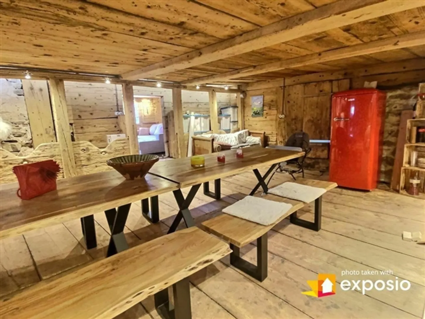 Classe dans sa forme la plus pure. Un chalet authentique. Rénovation appropriée. - Photo 1 sur 15