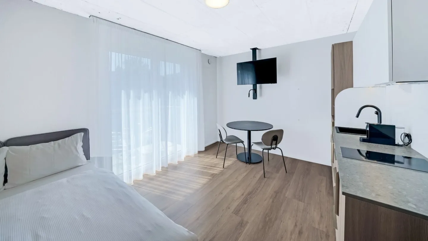 Vollmöbliertes Apartment in Biel - Foto 1 von 22