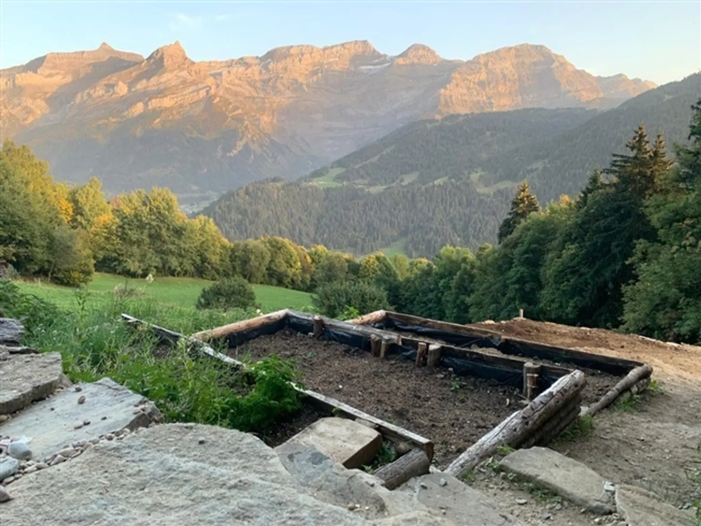 Classe dans sa forme la plus pure. Un chalet authentique. Rénovation appropriée. - Photo 6 sur 15