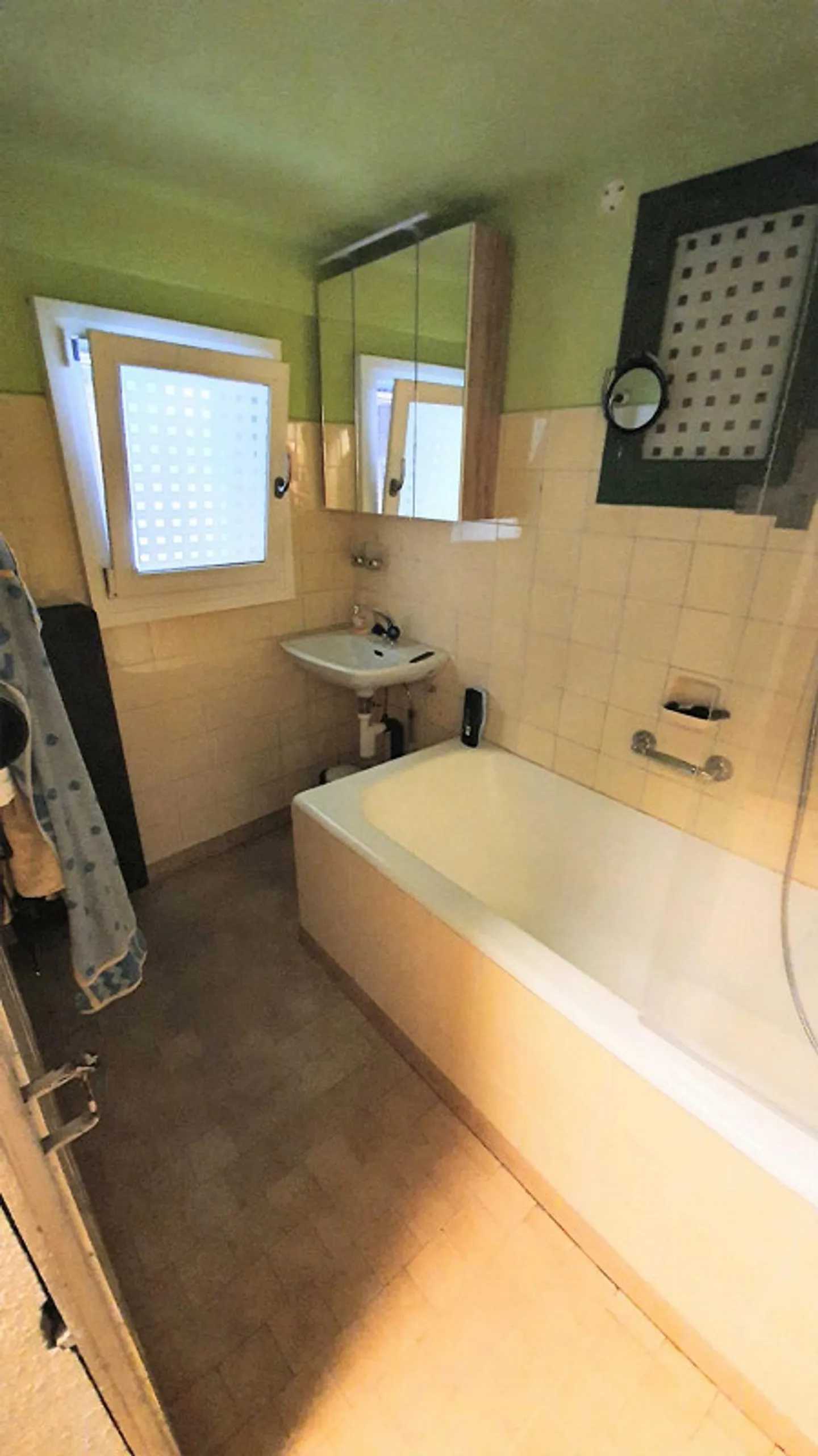 Vecchia casa unifamiliare con giardino nel centro di Walenstadt - Foto 8 di 12