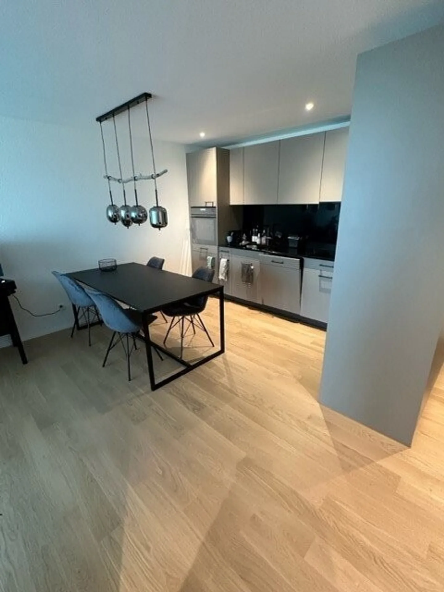 Appartamento 3.5 stanze - Foto 1 di 9