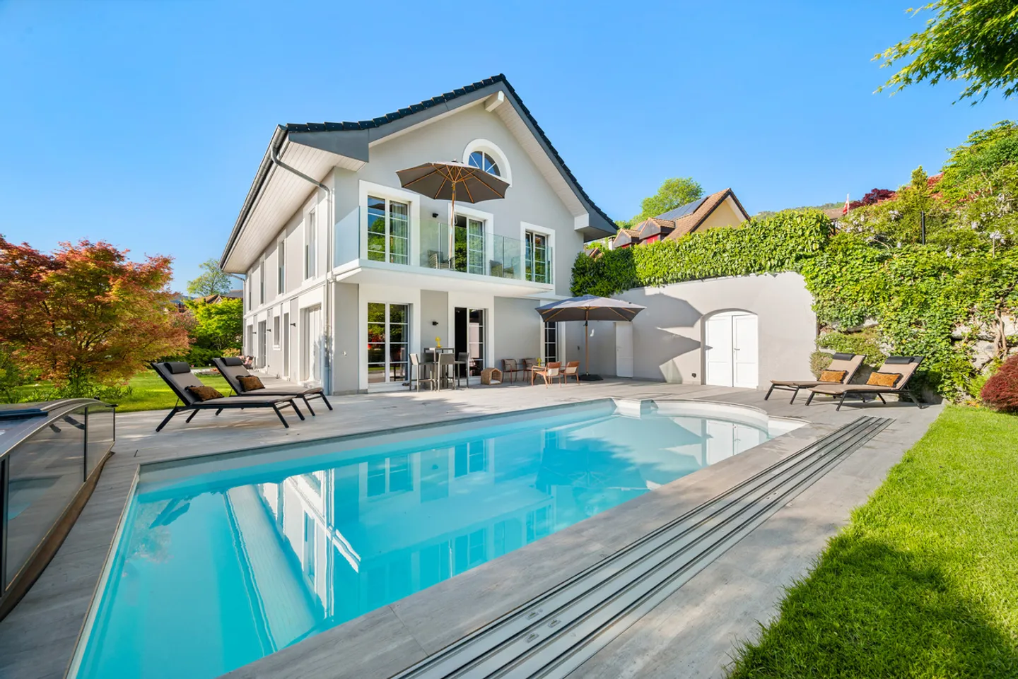 Belle propriété familiale avec vue sur le lac et piscine à Blonay - Photo 22 sur 24