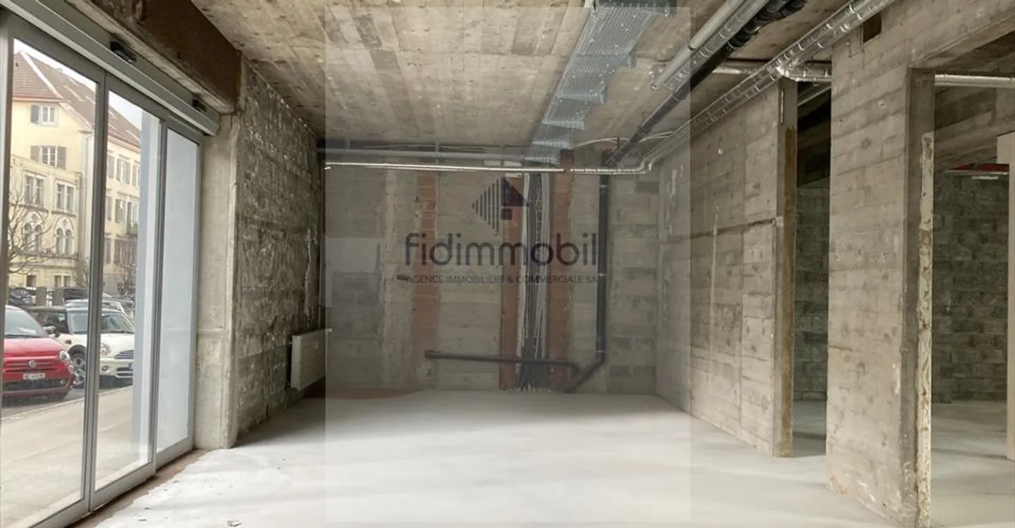 Edificio ad uso misto in affitto - Foto 3 di 10