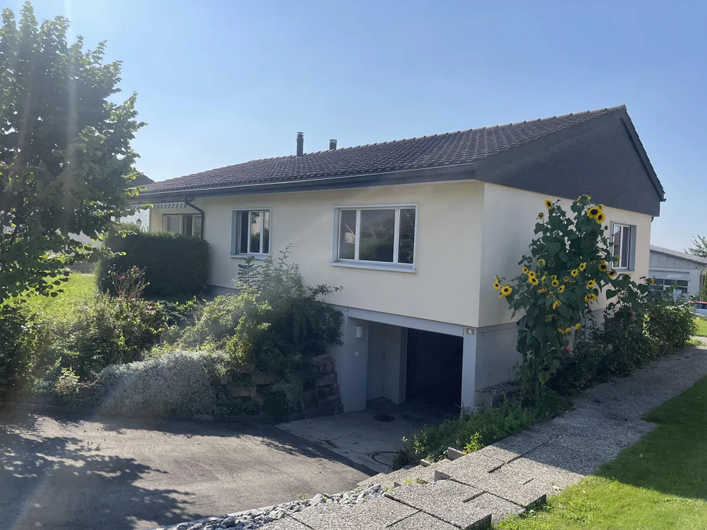 Maison individuelle de rêve à la recherche de nouveaux propriétaires - Photo 3 sur 23