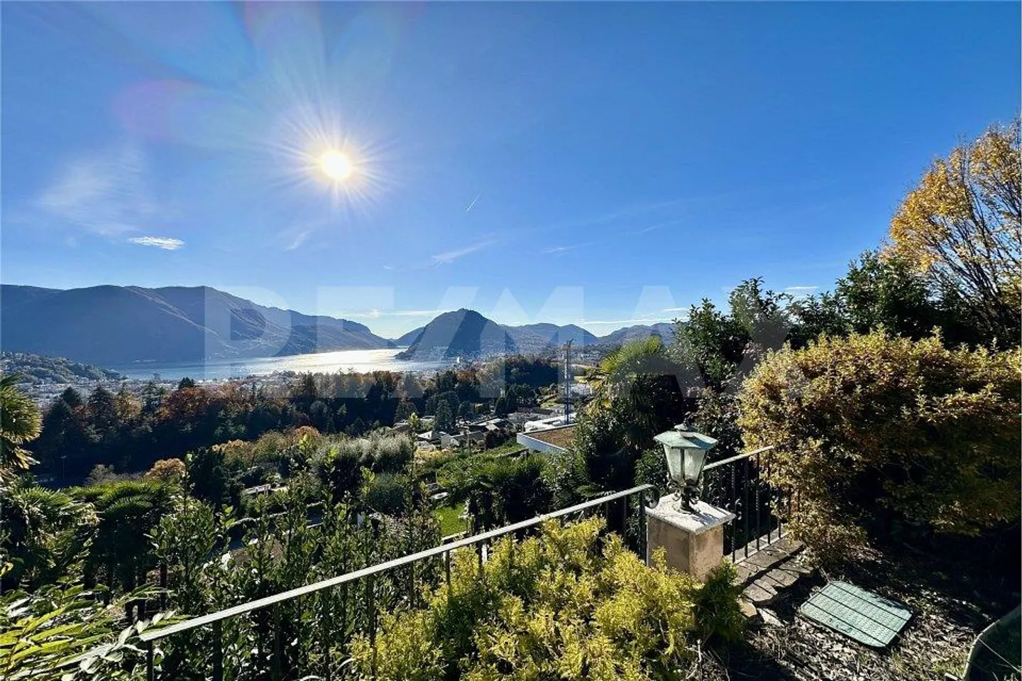 Elegant Mediterranean villa with large garden - Photo 12 of 13