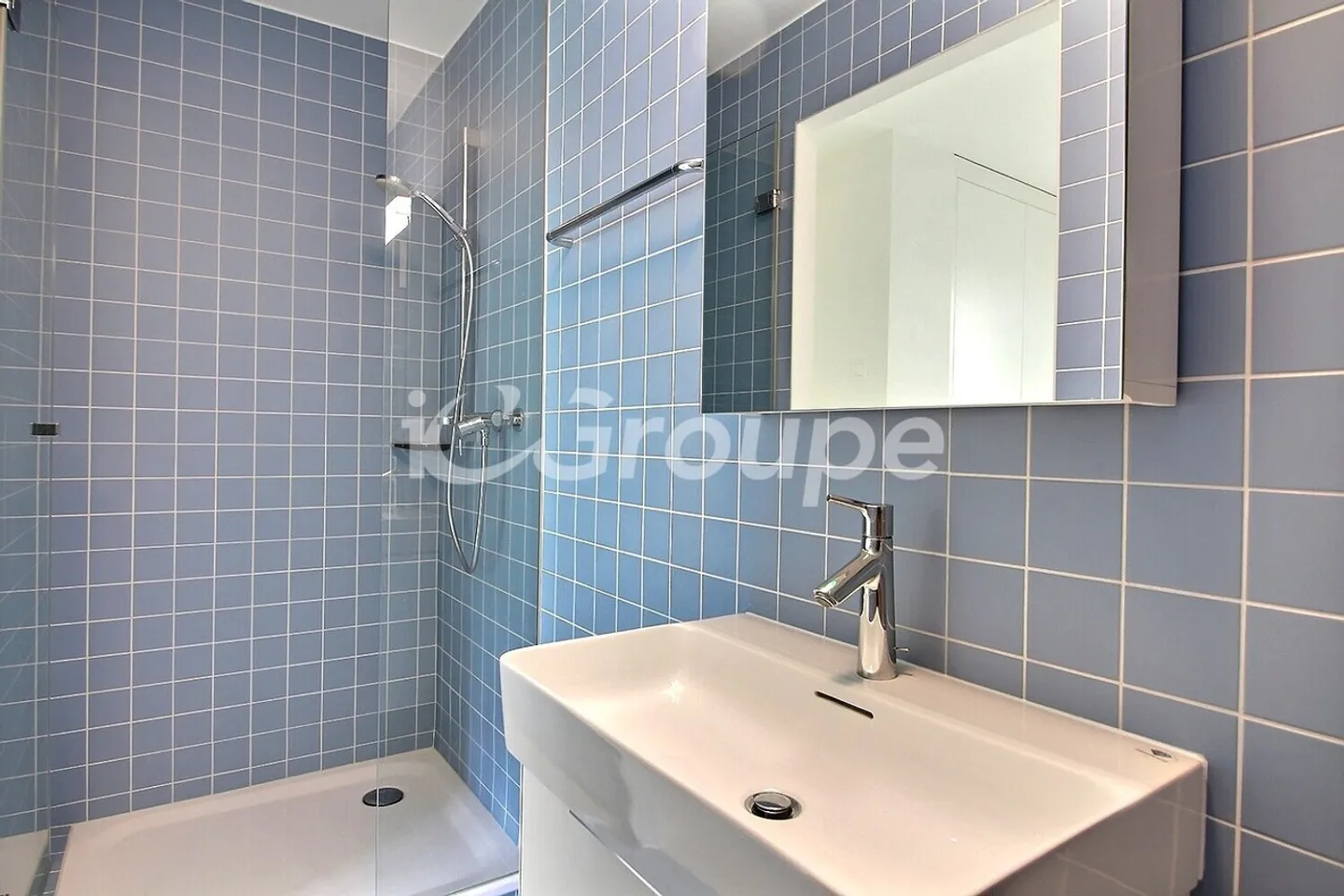 2.5-room apartment on the 2nd floor in the heart of Sion - Photo 3 of 5