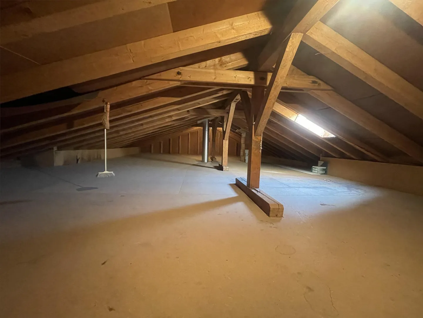 Maison individuelle de rêve à la recherche de nouveaux propriétaires - Photo 15 sur 23