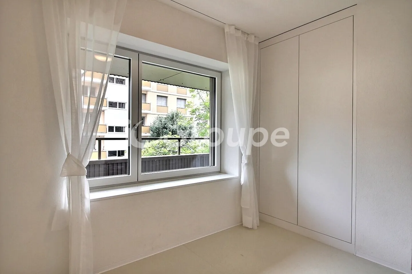 2.5-room apartment on the 2nd floor in the heart of Sion - Photo 4 of 5