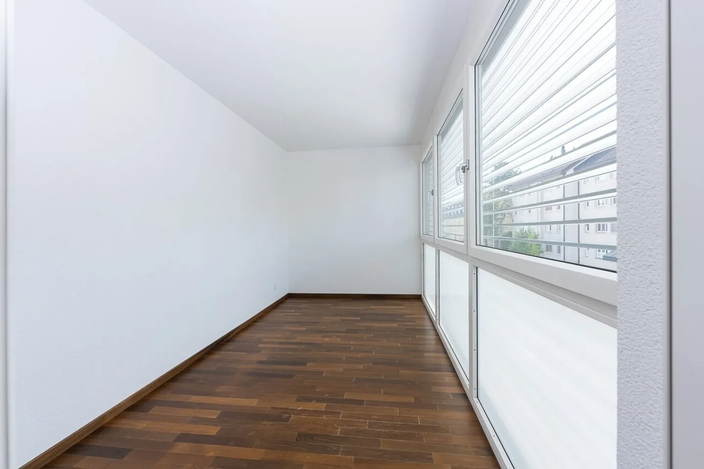 Apartment for rent - Photo 8 of 13