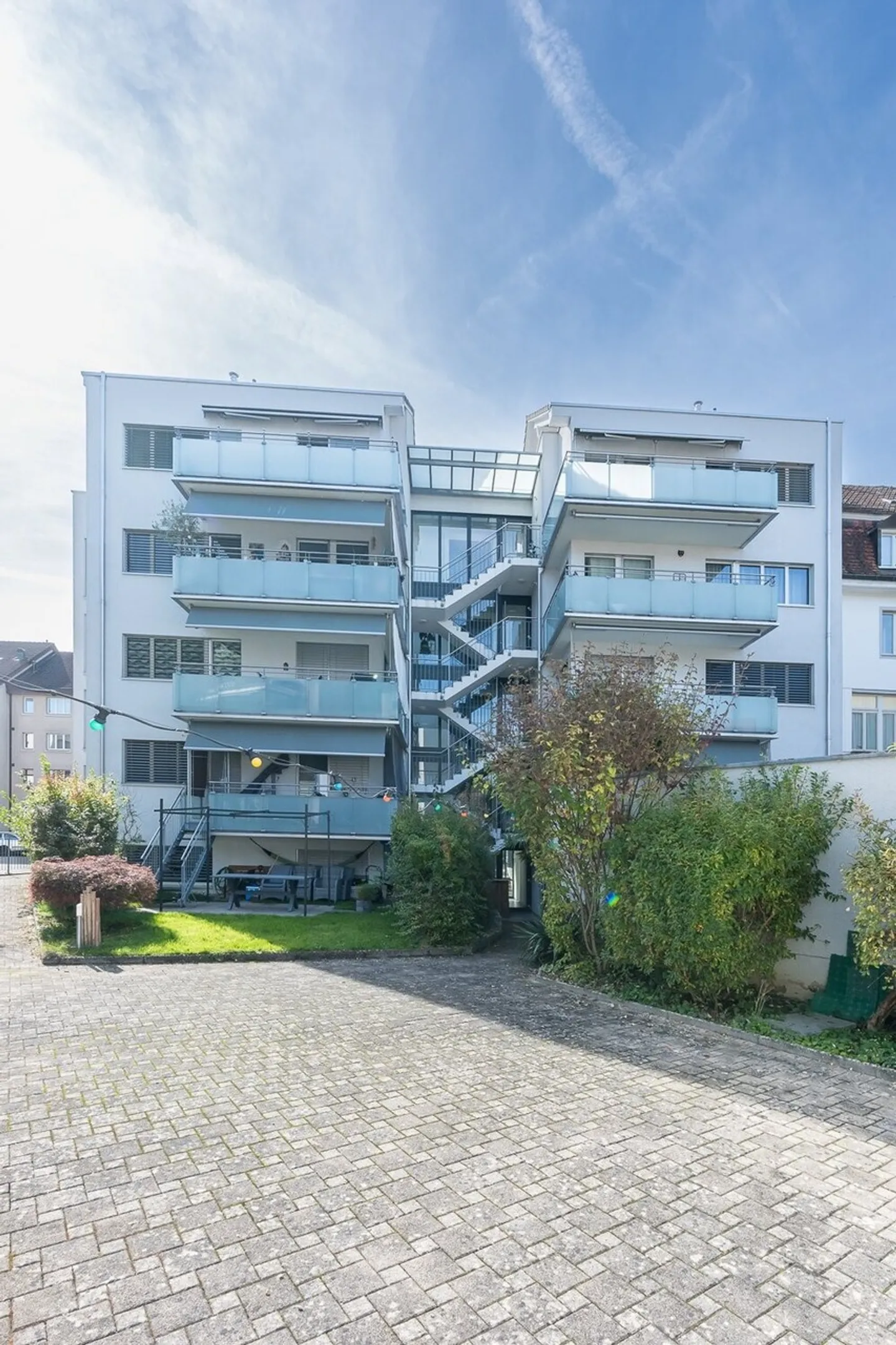 Apartment for rent - Photo 2 of 13