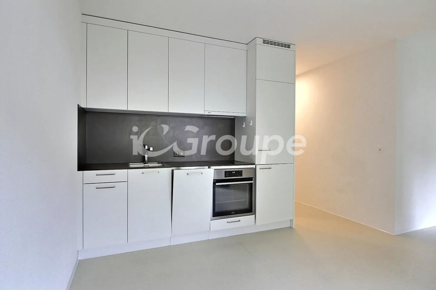 2.5-room apartment on the 2nd floor in the heart of Sion - Photo 2 of 5