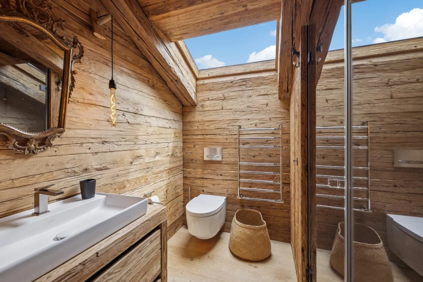 Chalet extraordinaire - élégance alpine aux portes de Gstaad - Photo 10 sur 13
