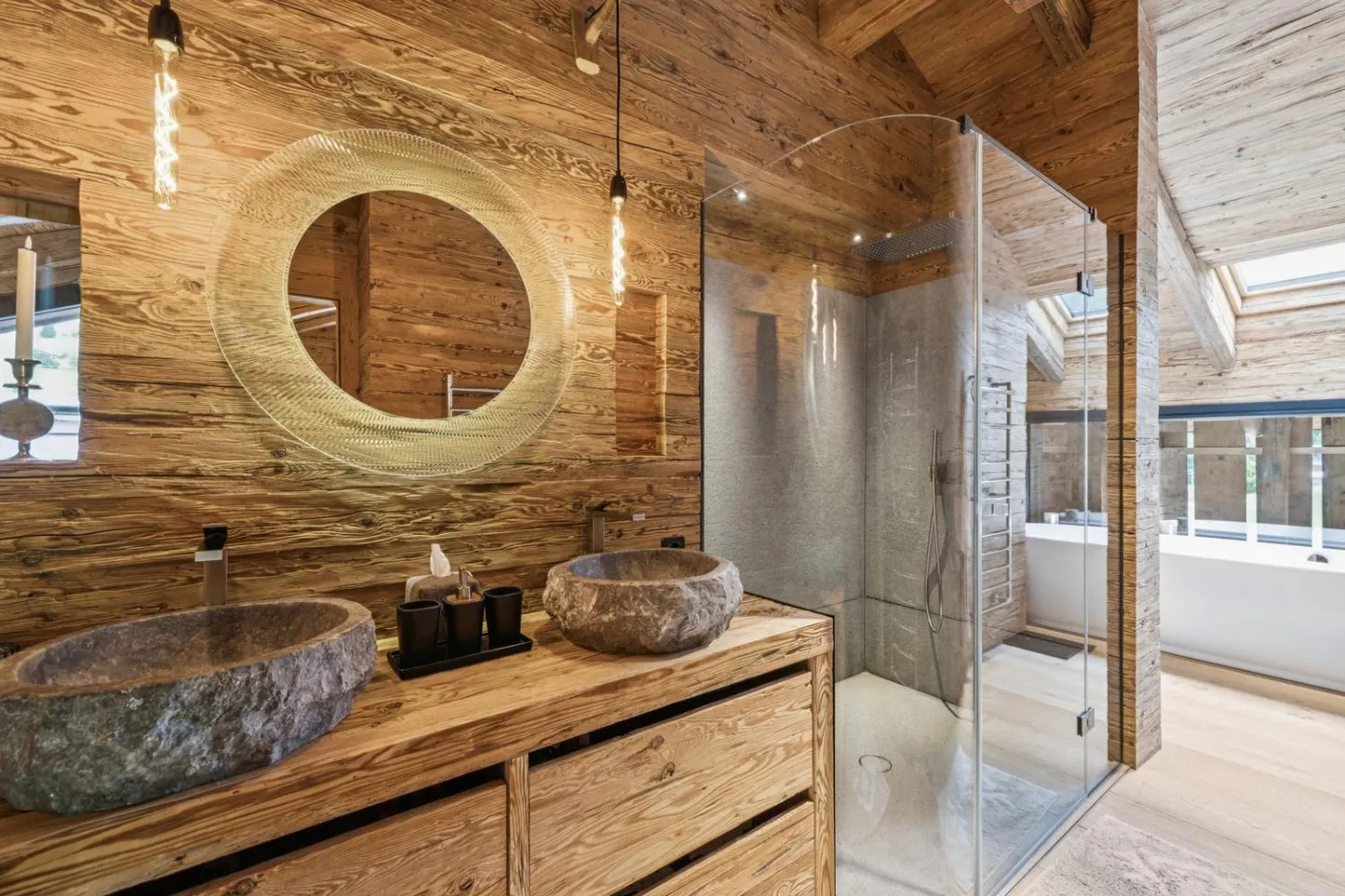 Chalet extraordinaire - élégance alpine aux portes de Gstaad - Photo 12 sur 13