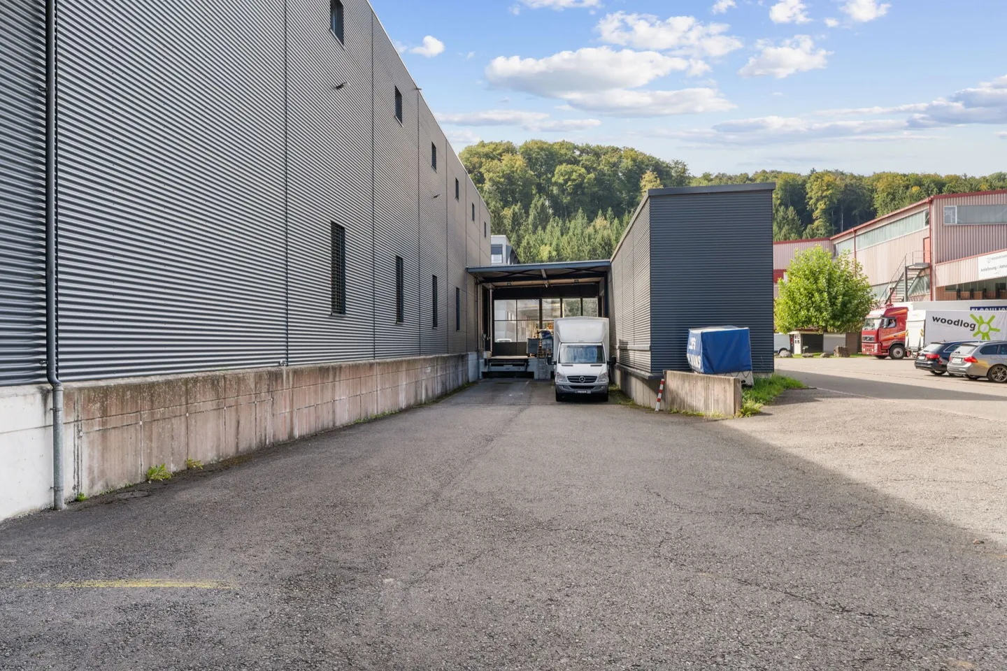 Geschäftshaus mit Lager - Foto 10 von 17