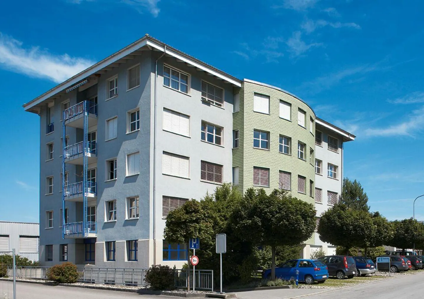 Spazio ufficio attraente di 54 m² in posizione privilegiata al confine - Foto 2 di 7