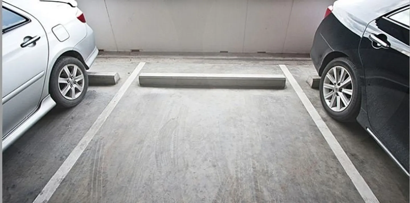 Motorcycle parking space for rent - Photo 1 of 1