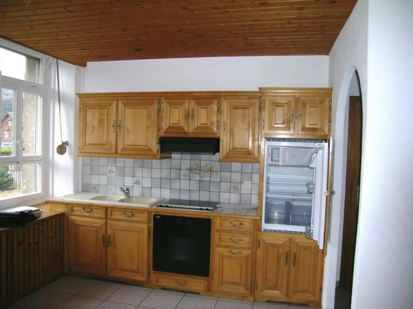 Apartment for rent - Photo 2 of 3