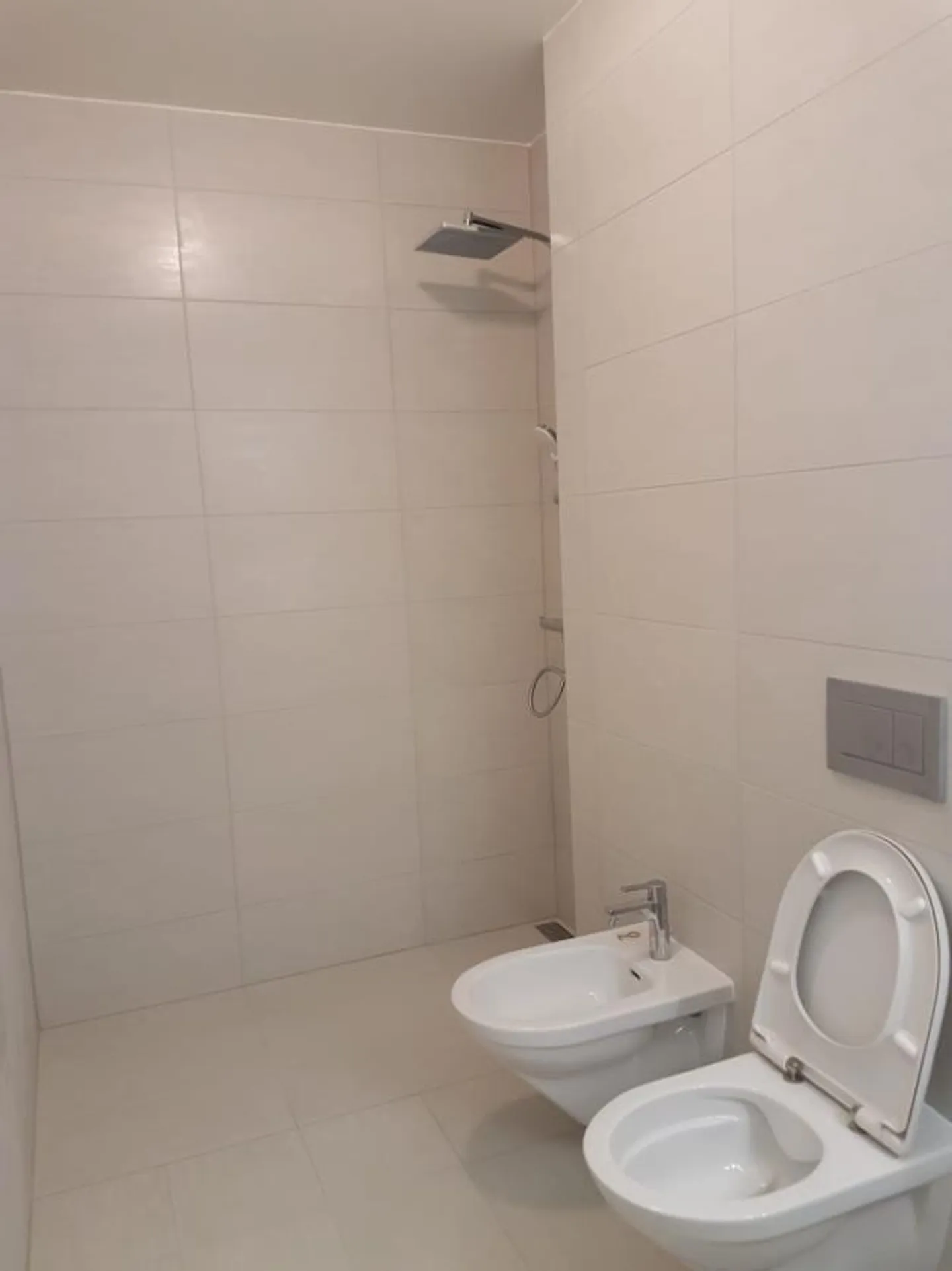 Grand et magnifique appartement de 7,5 pièces dans un endroit calme avec terrasse à Champel - Photo 11 sur 13