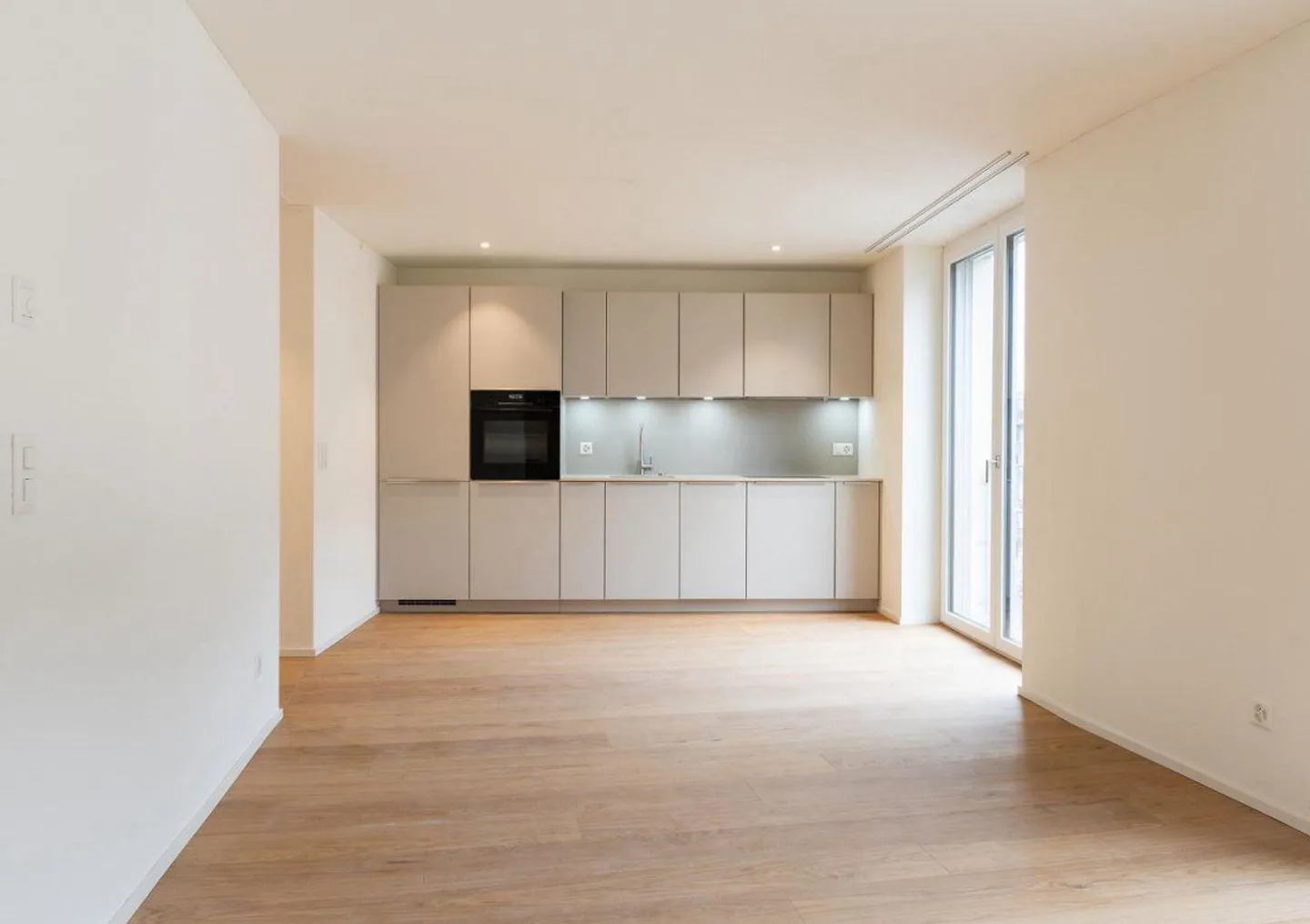 Appartamento moderno di 3,5 stanze a Zurigo Oerlikon - disponibile immediatamente - Foto 2 di 7