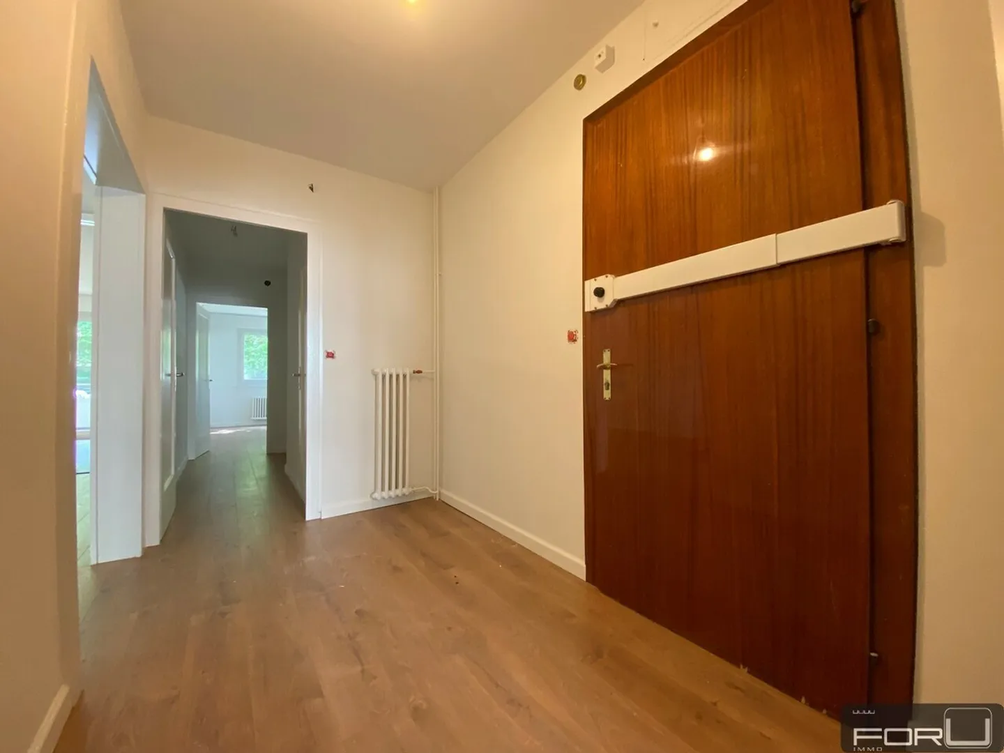 Très beau 6 pièces rénové avec 4 chambres et 2 balcons à Lancy - Photo 12 sur 13