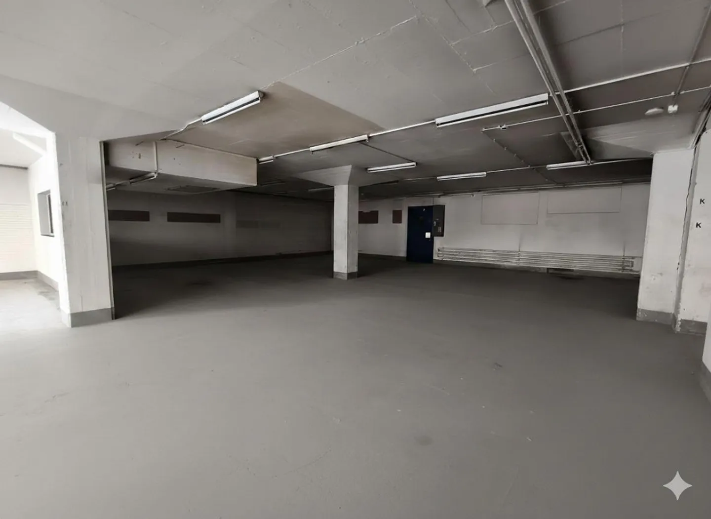 Atelier à louer - Photo 6 sur 9