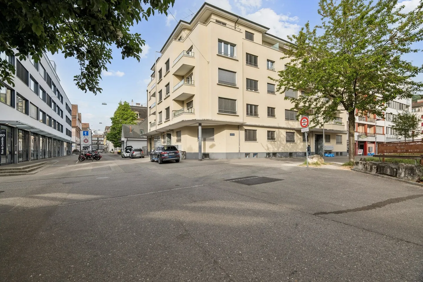 Appartamento EG - ristrutturato - posizione ideale - Foto 1 di 6
