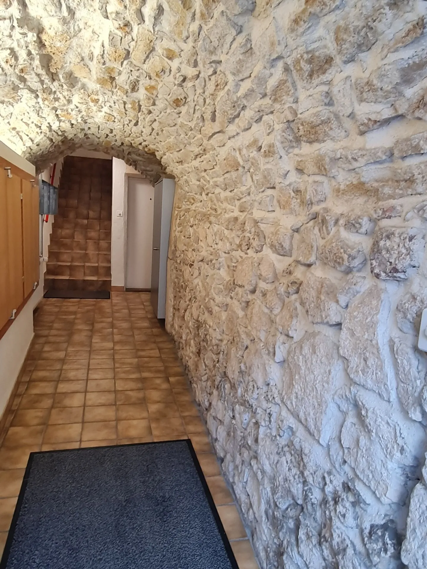 Charming 2.5 rooms with a lovely private terrace - Photo 9 of 12