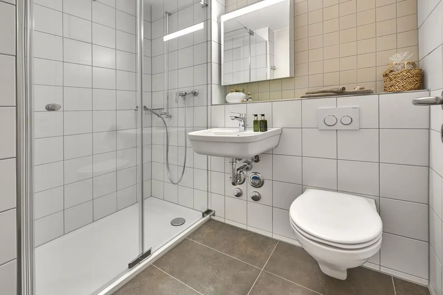 Appartamento moderno di 3,5 locali vicino al centro del villaggio - Foto 5 di 7