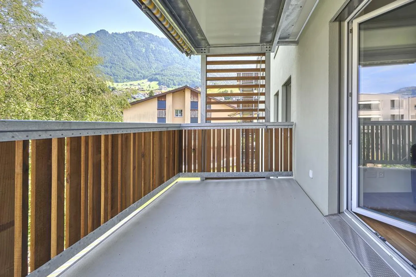 Appartamento moderno di 3,5 locali vicino al centro del villaggio - Foto 6 di 7